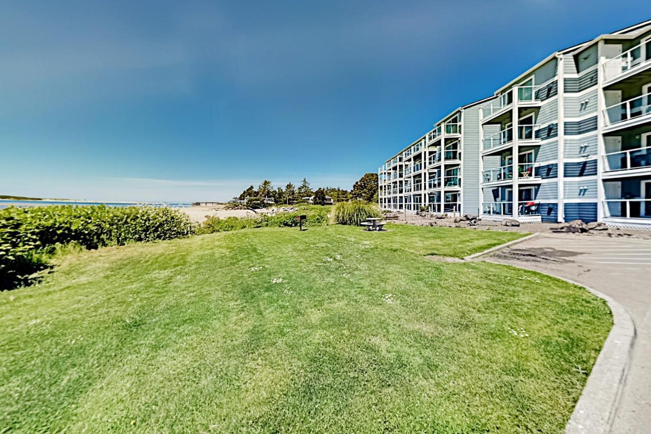 New Listing! Bay-View Beauty With Private Balcony Condo Линкън Сити Екстериор снимка