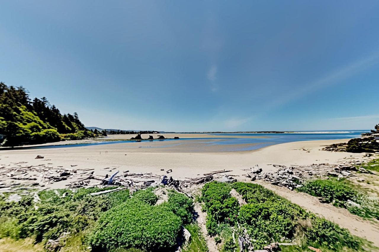 New Listing! Bay-View Beauty With Private Balcony Condo Линкън Сити Екстериор снимка
