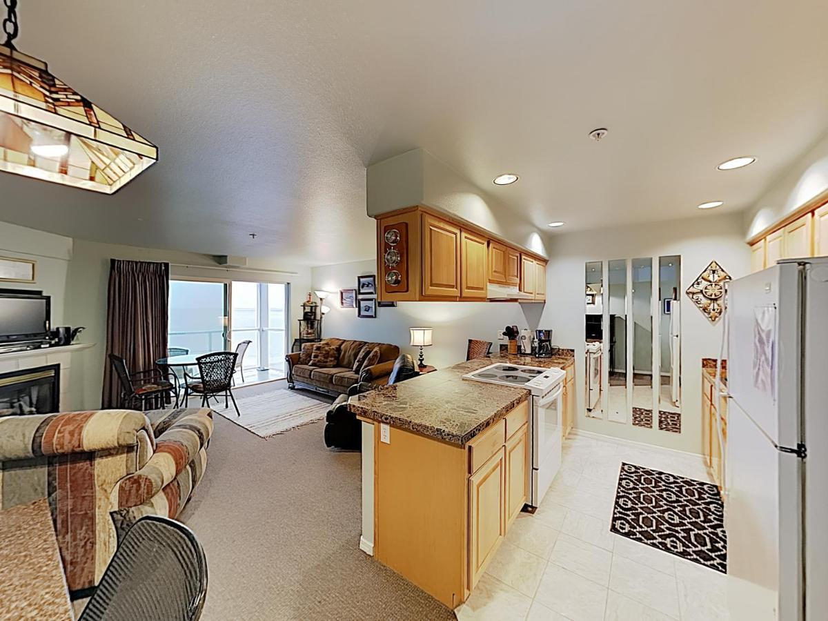 New Listing! Bay-View Beauty With Private Balcony Condo Линкън Сити Екстериор снимка